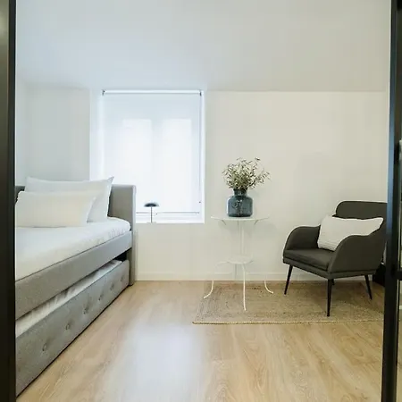 Atico Isabel, Diseno Y Calidez Junto A La Muralla Romana Appartement