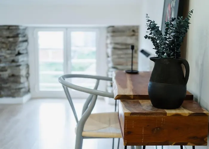 アパート Atico Isabel, Diseno Y Calidez Junto A La Muralla Romana *